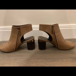 Tory burch Jones cut-out bootie